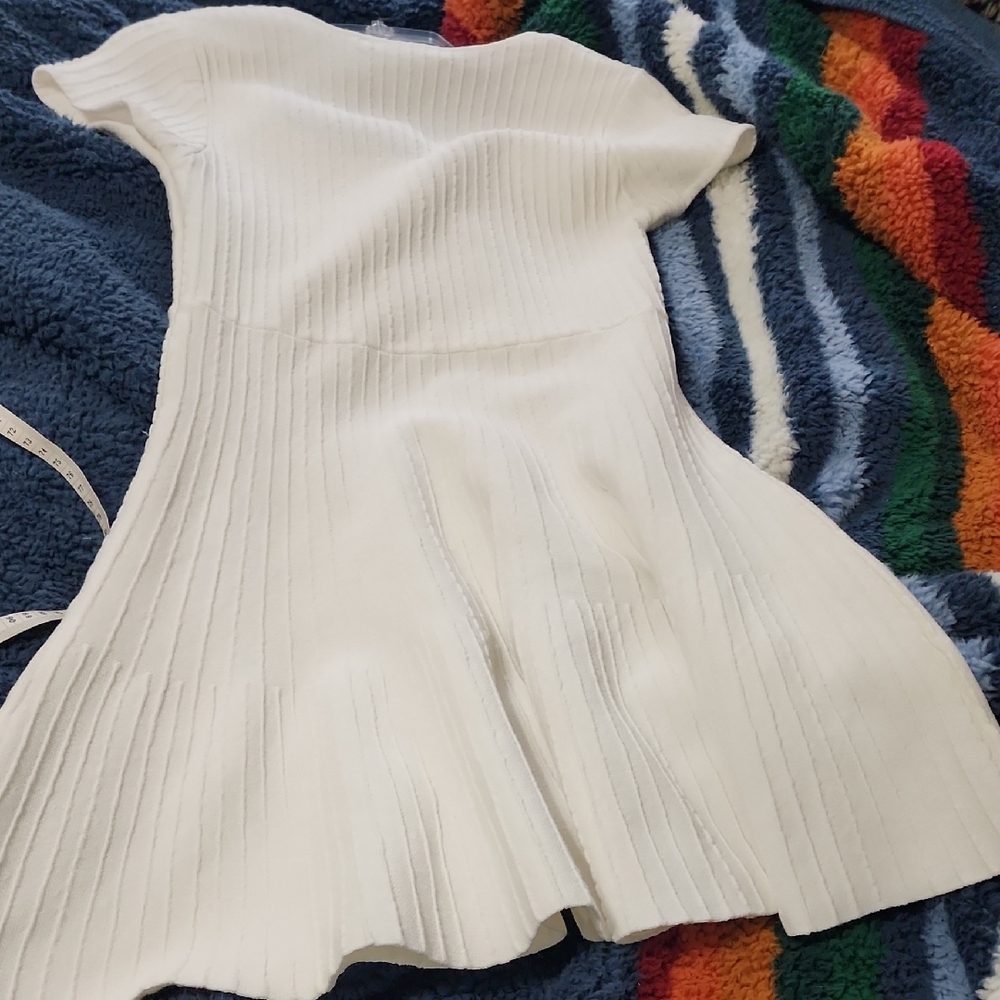 Zara Off-White Textured Dress - Picture 2 of 5